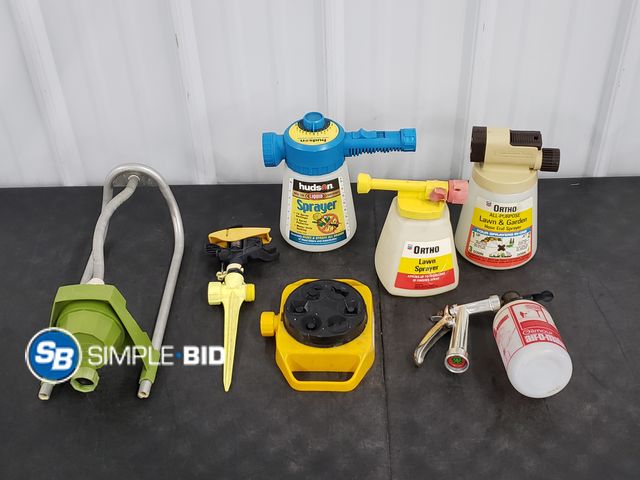 Lot 58-77087 - Lot of Outdoor Water Sprinklers and Sprayers
