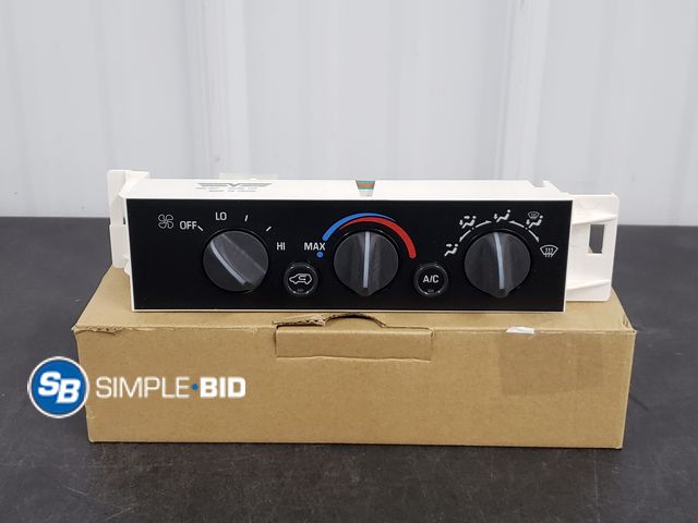 Lot 58-69009 - Dorman Cliamate Control Module - 599-007