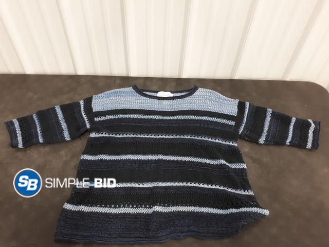 Lot 58-56898 - Women's Christopher Banks lightweight Sweater - SIZE XL - in good condition