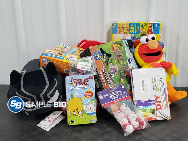 Lot 58-30000 - TOYS! Lot of Kid's Toys - various styles - mostly unused - lightly used