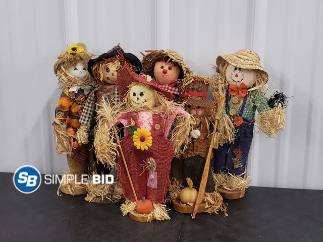Lot 58-80212 - Lot of (6) Scarecrow Decor on Wooden Stands - various styles - in good condition