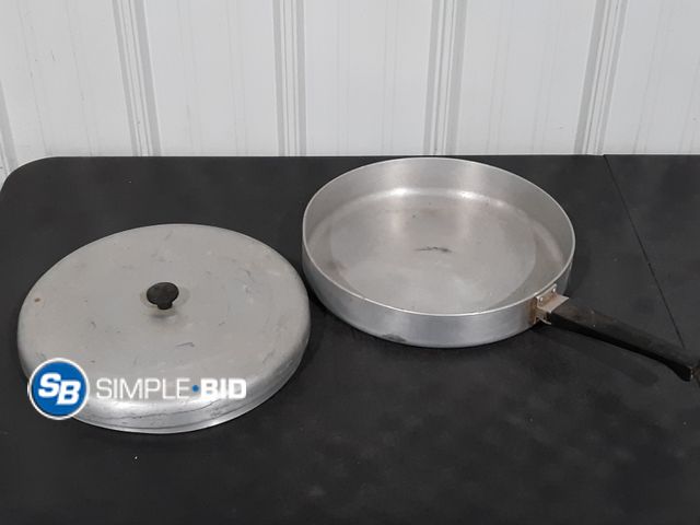 Lot 58-29248 - 14" Round Pan - Used