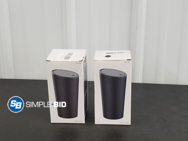 Lot 58-41329 - Lot of (2) New Mini Car Trash Cans