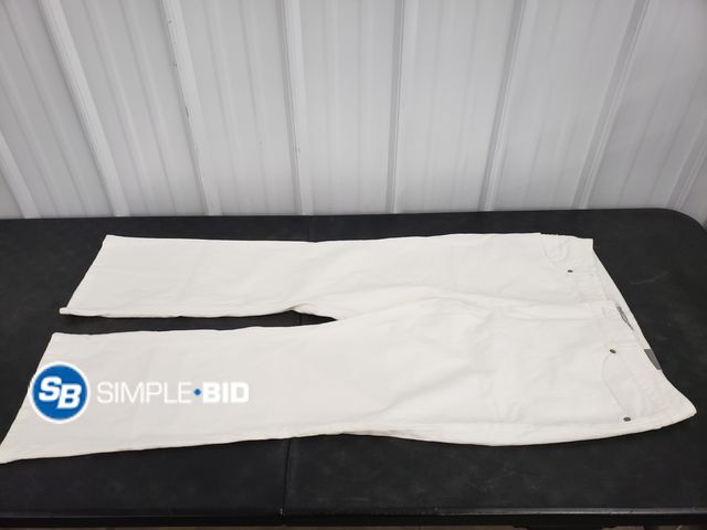 Lot 58-57590 - Chico's Platimum Jeans - White - Size 3 Reg - New