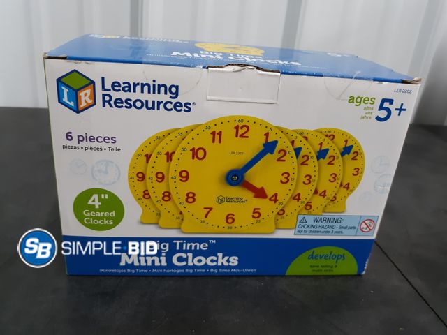 Lot 58-36043 - New Learning Resources Big Time MINI CLOCKS - 6 pieces 4" Geared Clocks