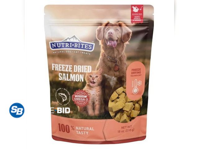 Lot 58-68745 - New NutriBites Freeze Dried Salmon Dog and Cat Treats, 18 Ounce