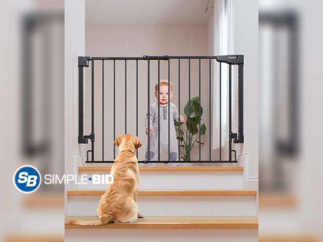 Lot 58-56209 - Cumbor 29.2-43" Safety Gate, Black