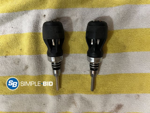 Lot 58-38727 - Lot of (2) Husky 12 in 1 screw driver set life time warranty