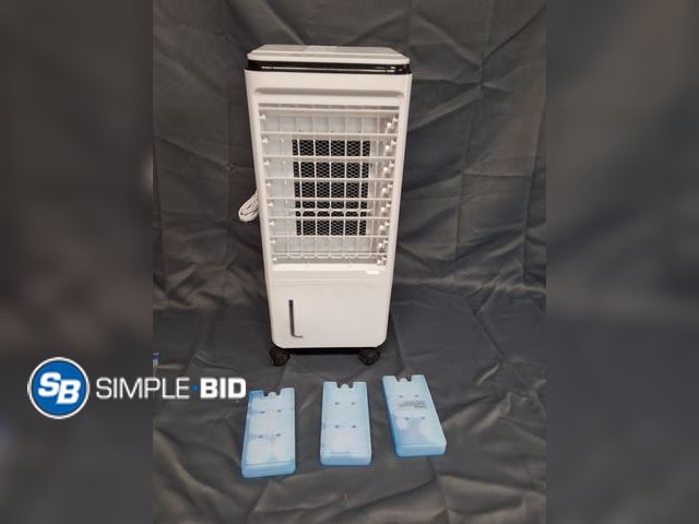 Lot 58-55704 - Evaporative Air Cooler (3 Ice Packs)