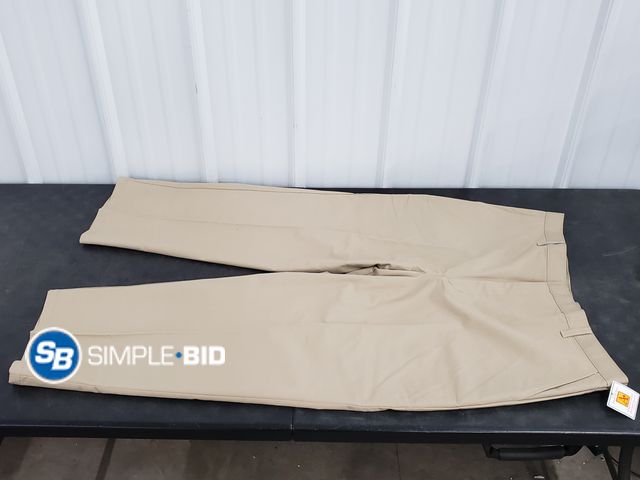 Lot 58-53038 - A+ Simply the Best! - With Adjustable Waistband - Size 44x30 - Khaki