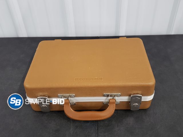 Lot 58-36588 - Doskocil Padded Pistol Case