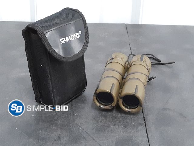 Lot 58-36621 - Simmons Binoculars with Case