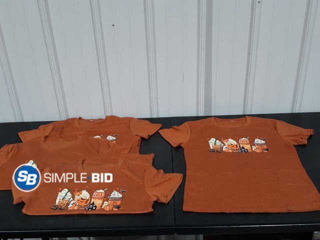 Lot 58-33090 - Lot of (4) Women's HALLOWEEN shirts -- SIZE S - appears unworn