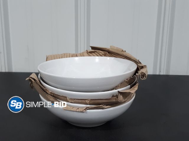 Lot 58-32497 - Lot of (4) New Over and back bowls