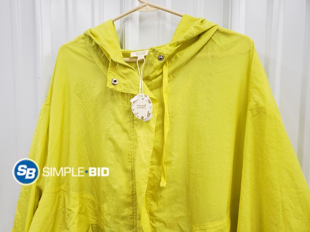 Lot 58-77838 - New Women's Oddi Lightweight jacket - SIZE 2XL/3XL