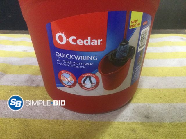 Lot 58-33942 - 1 O-cedar mop bucket new o-cedar mop bucket
quick wring with torsion power