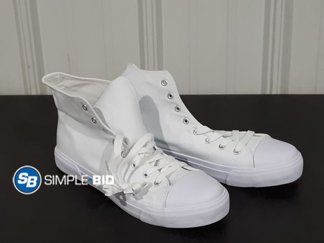 Lot 58-34233 - Women's White High Top Tennis Shoes - Size 14