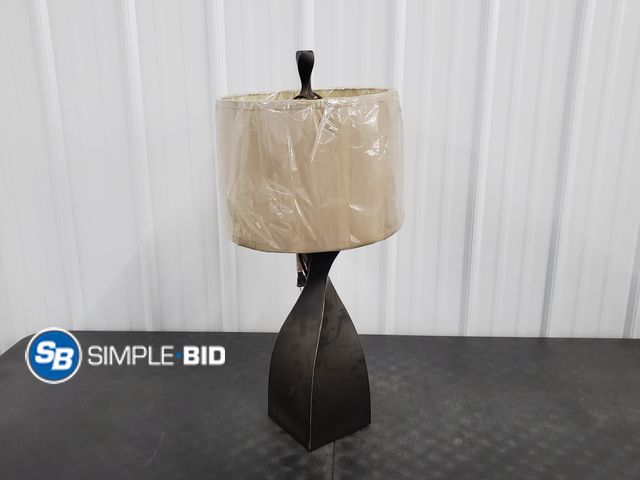 Lot 58-30458 - Decorative Table Lamp