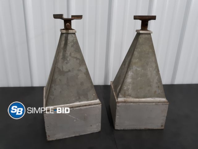 Lot 58-77032 - Set of Car Jack Stands
