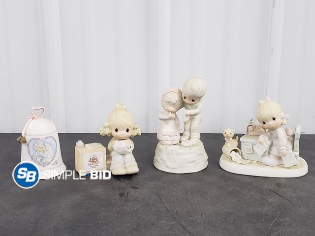 Lot 58-75887 - Lot of (4) Precious Moments 1980's Figurines