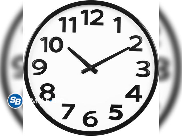 Lot 58-76082 - New 16 Inch Wall Clock Battery Operated Silent Analog Quartz Round Clock Large Size,3D Big Numbers E...