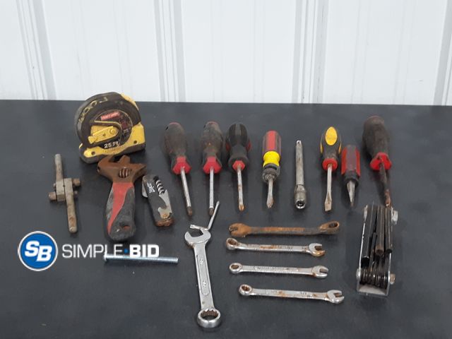 Lot 58-27649 - Lot of Various Tools