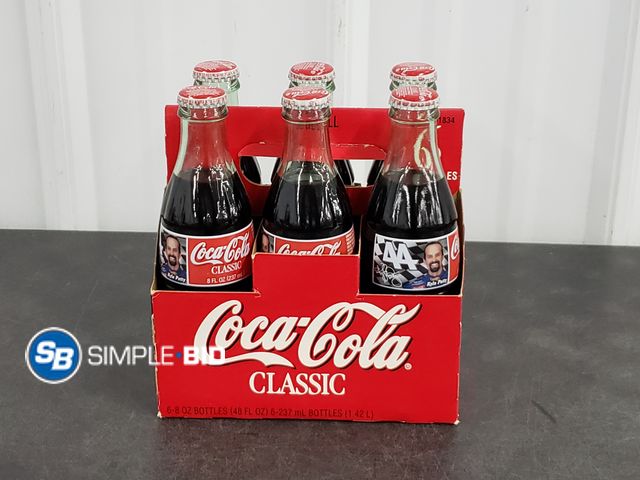 Lot 58-74231 - Vintage 6 Pack of Coca-Cola