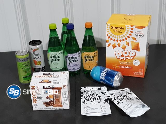 Lot 58-35983 - FOOD LOT! Lot of Drinks - crackers - protein bars and more - unopened