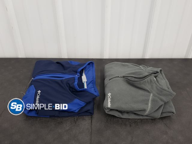 Lot 58-77291 - Lot of (2) MEN'S Columbia pull overs - SIZE XL - used but in good condition