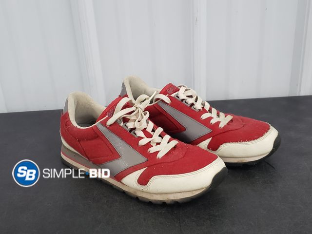 Lot 58-73591 - Brooks Shoes - Size 10.5 - Light use