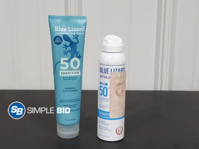 Lot 58-26299 - Lot of (2) BLUE LIZARD Sunscreen - light use