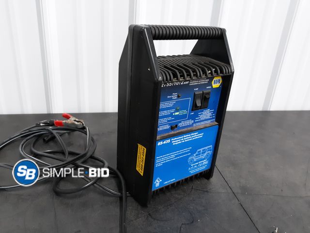 Lot 58-74079 - Napa Automatic Charger - used - untested