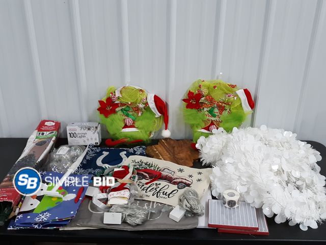 Lot 58-29612 - BOX full of CHRISTMAS decor, tree, holiday items and more - various items - unused