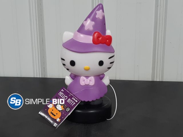 Lot 58-27612 - New Hello Kitty Lighted Decor