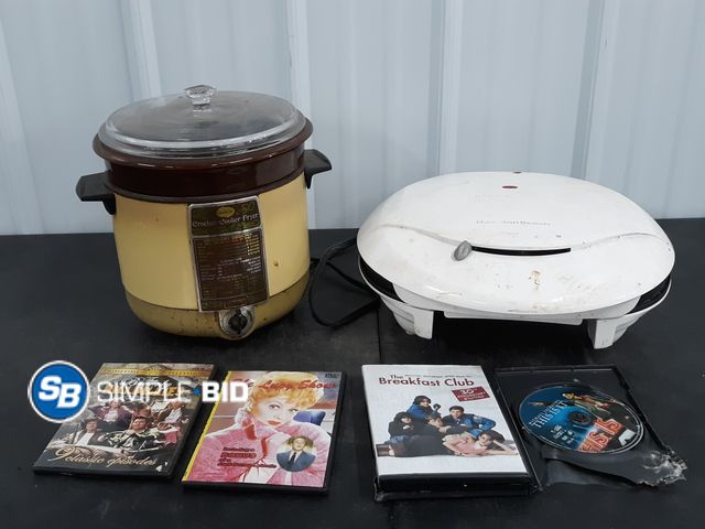 Lot 58-38593 - Lot of (2) Small Appliances and Movies