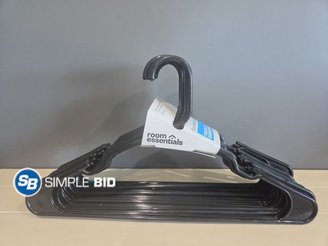 Lot 58-71426 - New Room Essentials Hangers- 18 pack