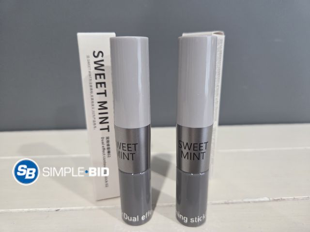 Lot 58-53425 - Lot of (2) New SWEET MINT Dual Effect Contouring stick 02