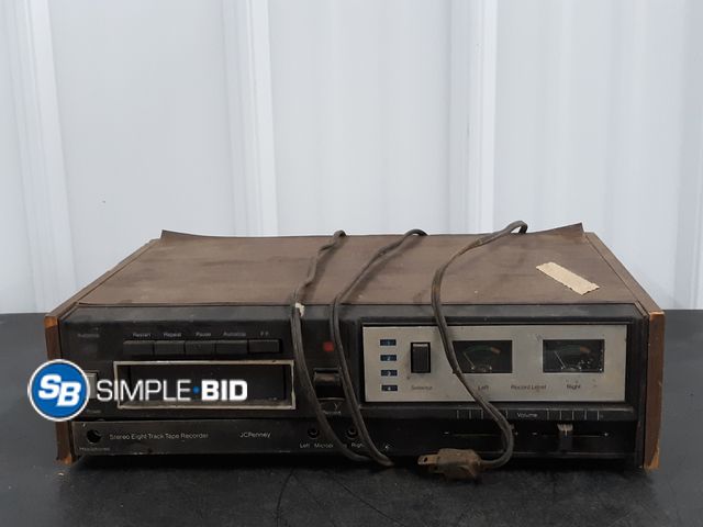 Lot 58-38644 - Stereo Eight Track Tape Recorder - tested to power on - no further testing