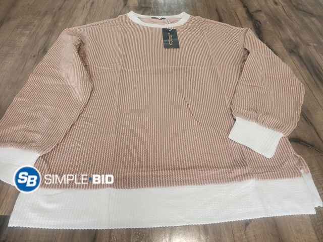 Lot 58-24190 - New Women's OFEEFAN Sweatshirt Crewneck Long Sleeve Shirts High Low Tops Curved Hem - SIZE S