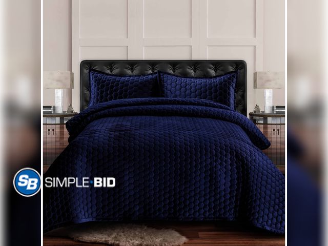 Lot 58-40127 - New Lugano Honeycomb Velvet Oversized Solid Quilt Set Navy Blue Twin 2 Piece