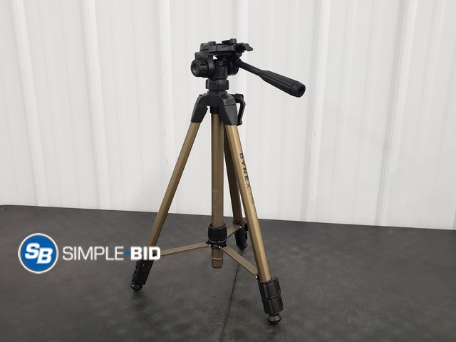 Lot 58-54391 - TriPod and Case