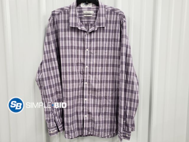 Lot 58-50078 - Clavin Klein Button Down Shirt - Size XXL - Light Use