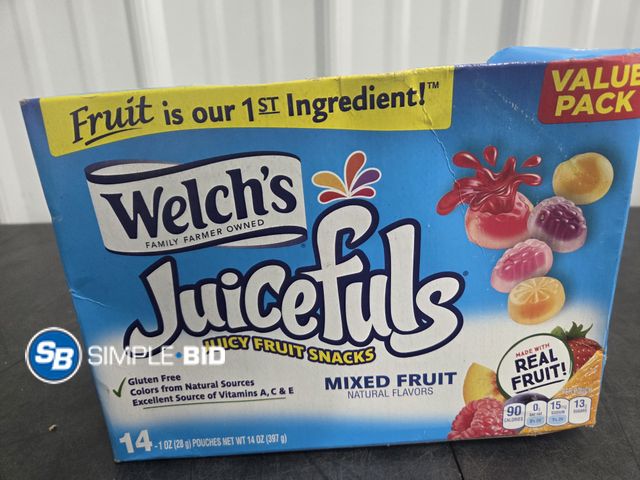 Lot 58-71802 - WELCH'S Juicefuls - Mixed fruit Value pack - unopened - expired