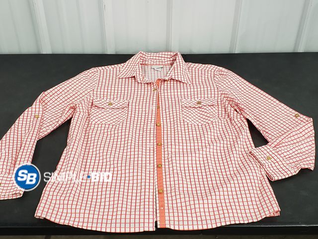 Lot 58-50992 - Jaclyn Smith Women's Button Down Shirt _ Size L - Light use