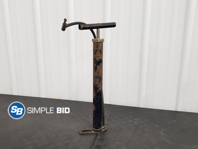 Lot 58-54570 - Air Pump