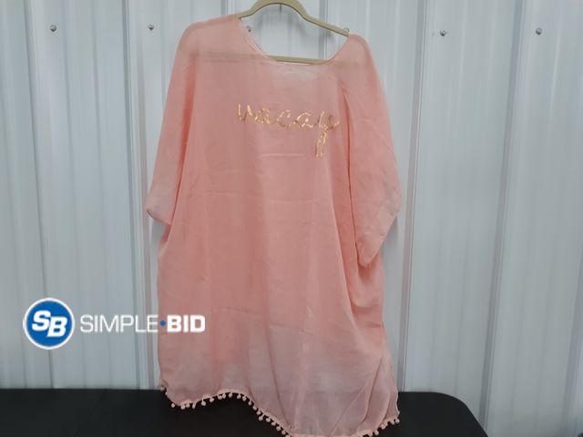 Lot 58-74576 - BEACH Cover up -- VCAY - super cute - appears to be 1XL - lightly worn