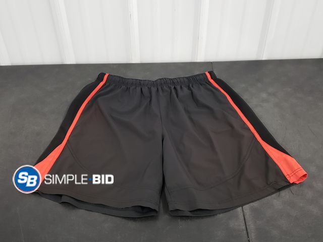 Lot 58-54406 - Avia Men's SwimSuit - Size Xl - Light use