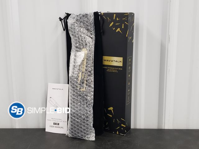 Lot 58-68833 - WavyTalk Nano - Titanium Flat Iron - New