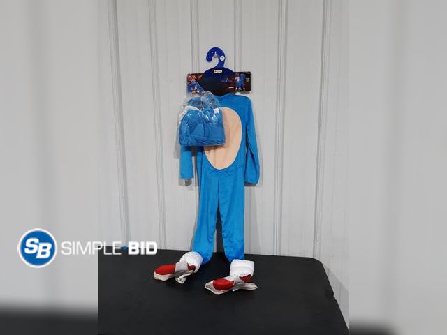 Lot 58-34331 - New Disguise SONIC 3 Prestige Child costume - SIZE M 7/8