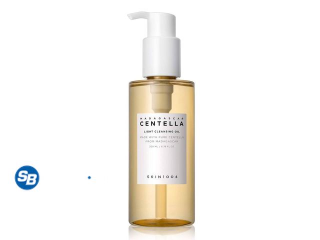 Lot 58-68768 - SKIN1004 Madagascar Centella Light Cleansing Oil Korean Skincare Soothing and Gentle Oil Cleanser fo...